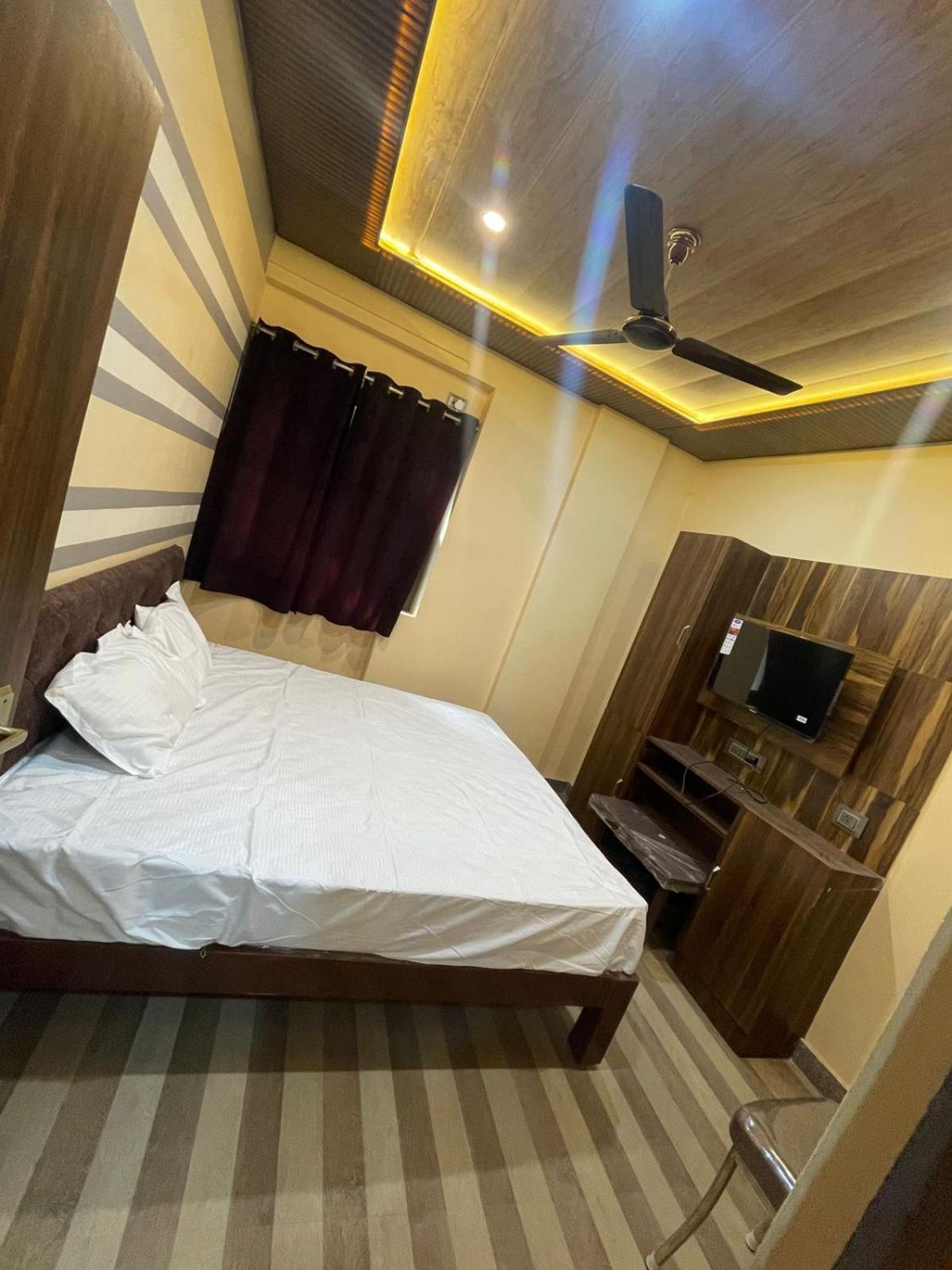 Himalaya Inn Guest House Varanasi Esterno foto